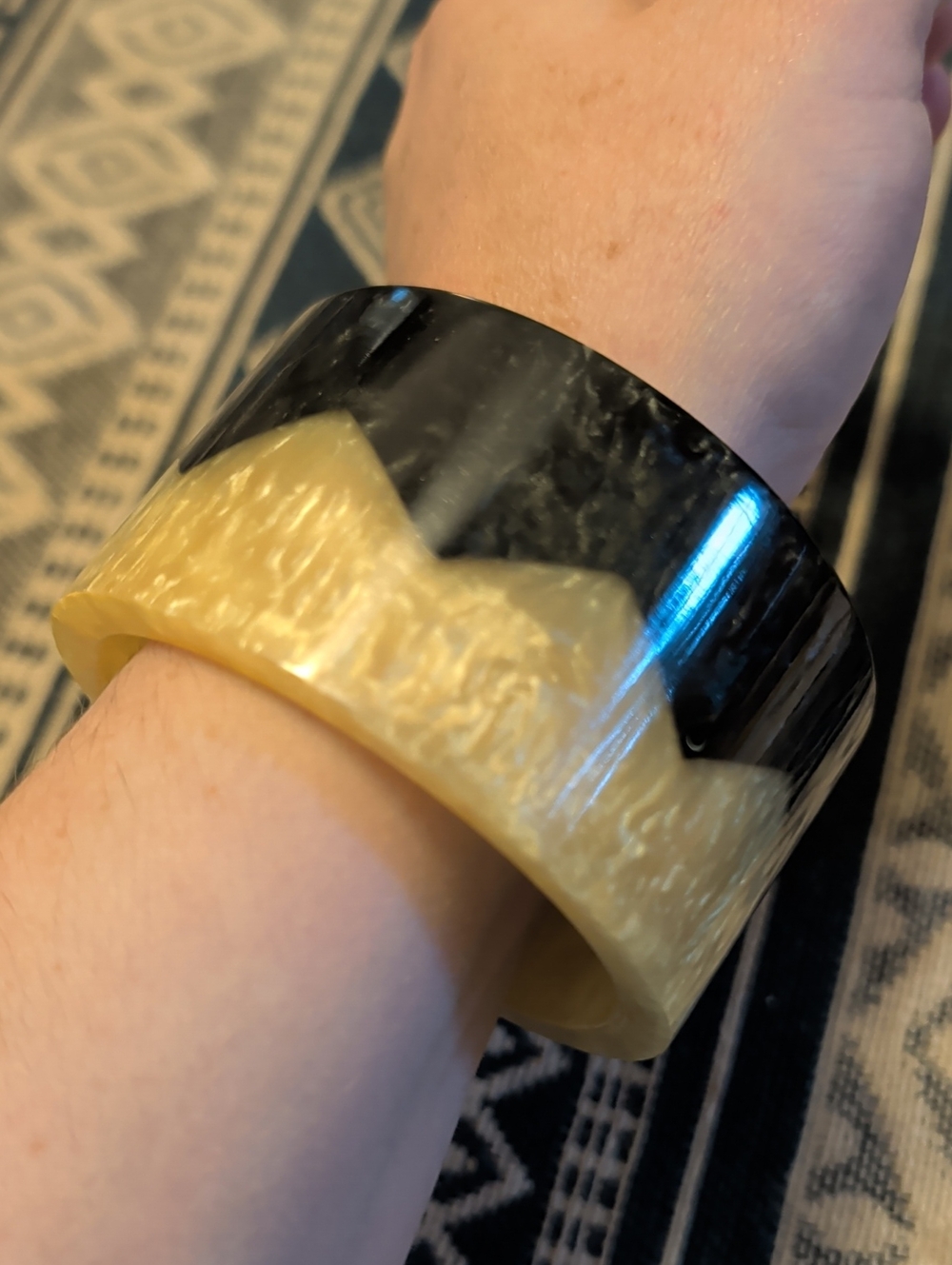 Stylish Two-Tone Black and Chartreuse Fashion Bangle Bracelet